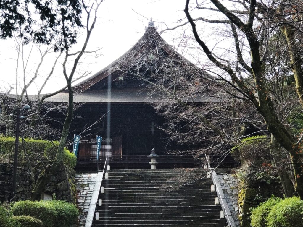 三井寺　金堂